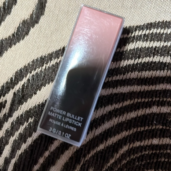 ⚡️💕Huda Beauty Anniversary Bullet Lipstick - Picture 11 of 14